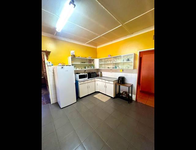 3 BEDROOM HOUSE FOR SALE IN THREE RIVERS